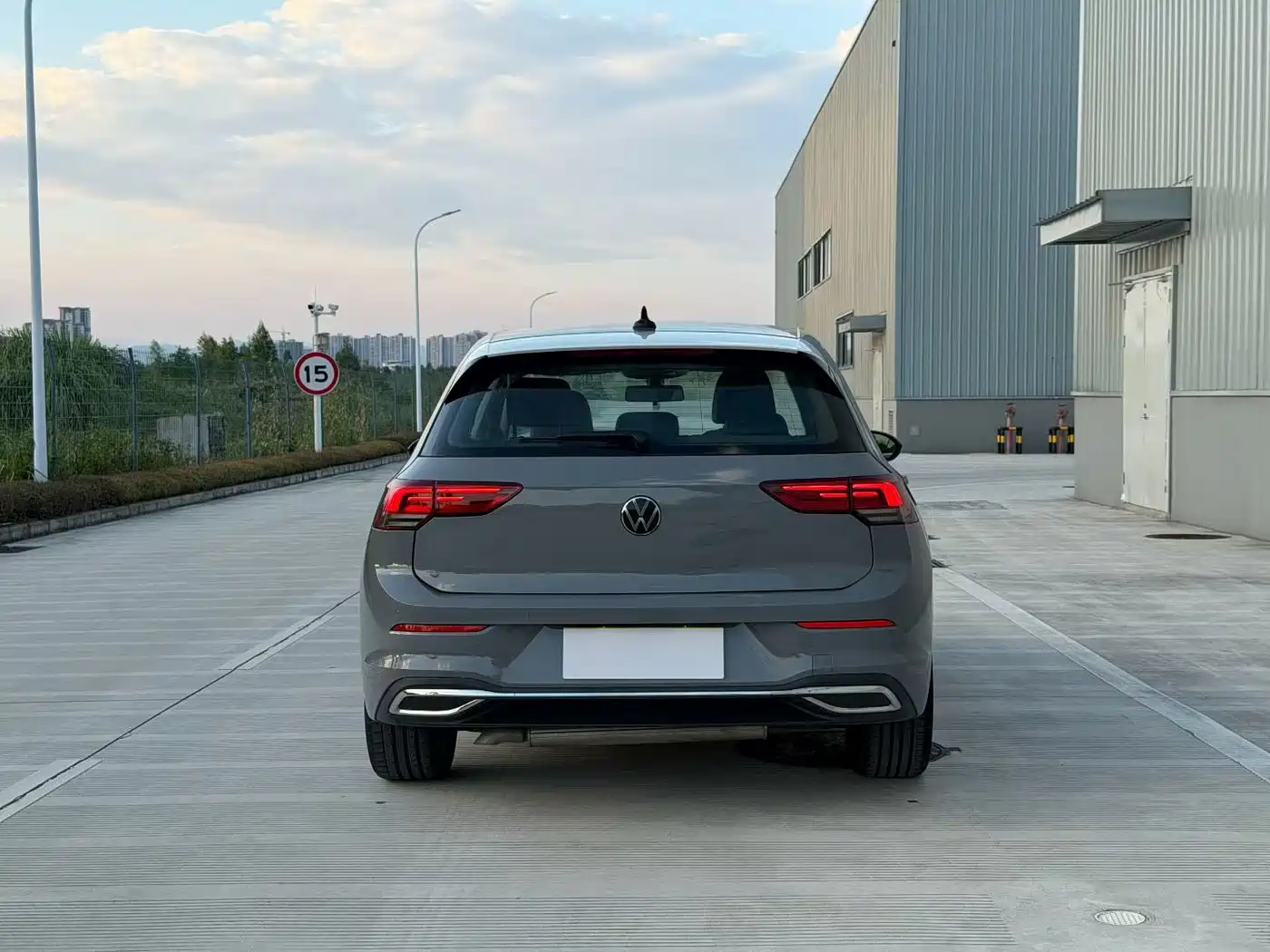 Фото 8 - Volkswagen Golf