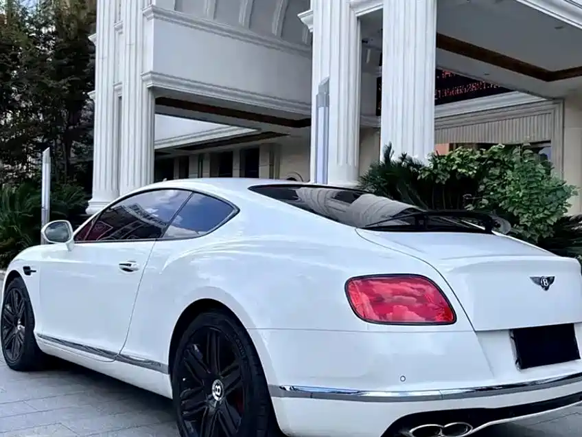Bentley Continental 2016 4.0T GT V8 Standard фото 6