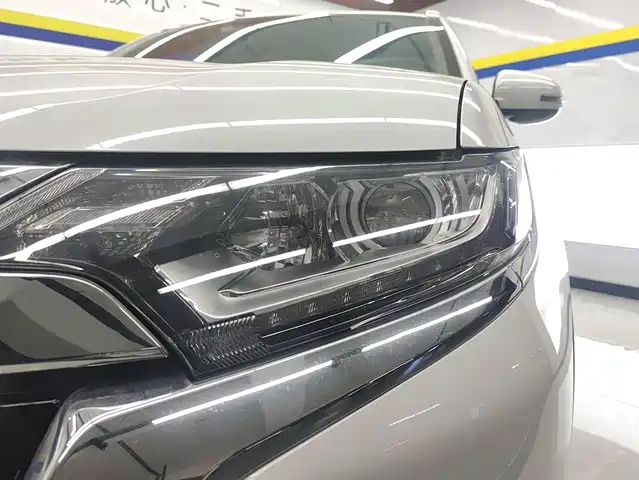 Mitsubishi Outlander 2018 2.0L 2WD Glory Edition 5-seater — фото 5