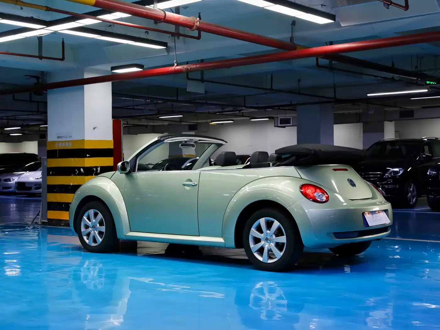 Volkswagen Beetle 2009 2006 Model 2.0 Convertible Luxury Edition