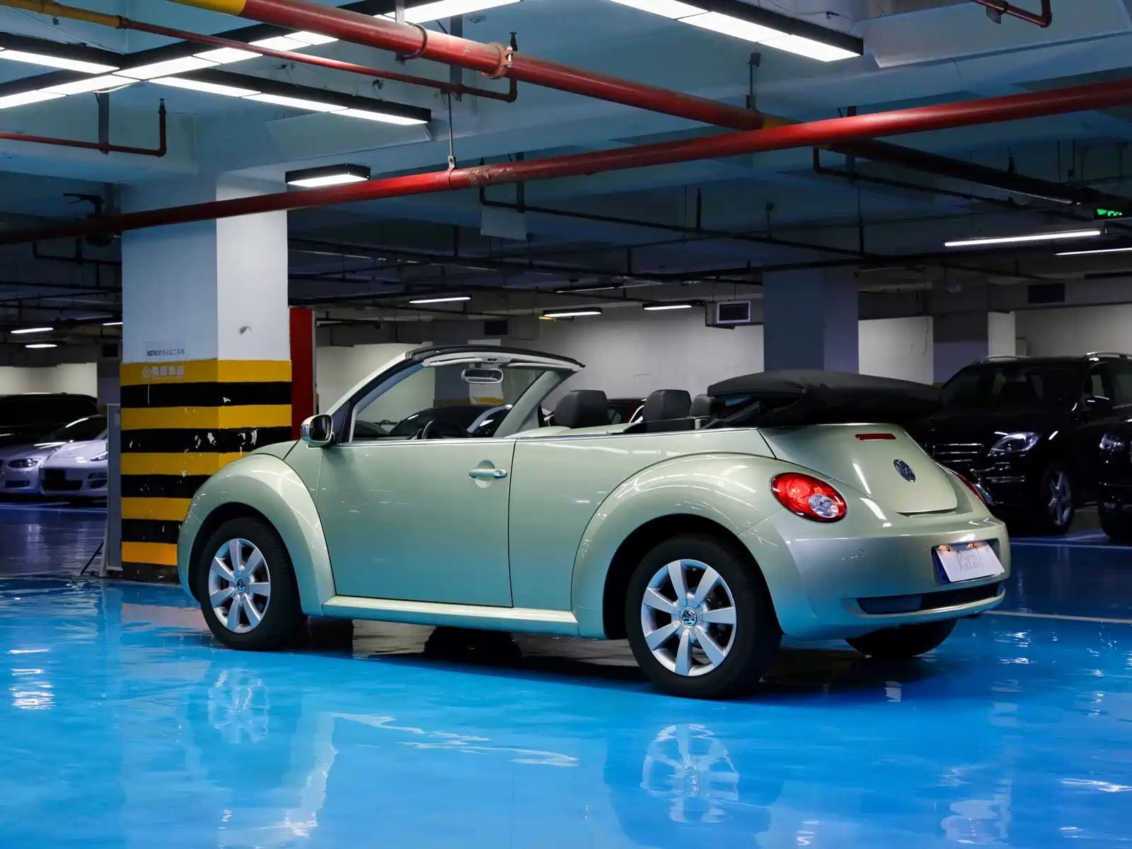 Фото 3 - Volkswagen Beetle