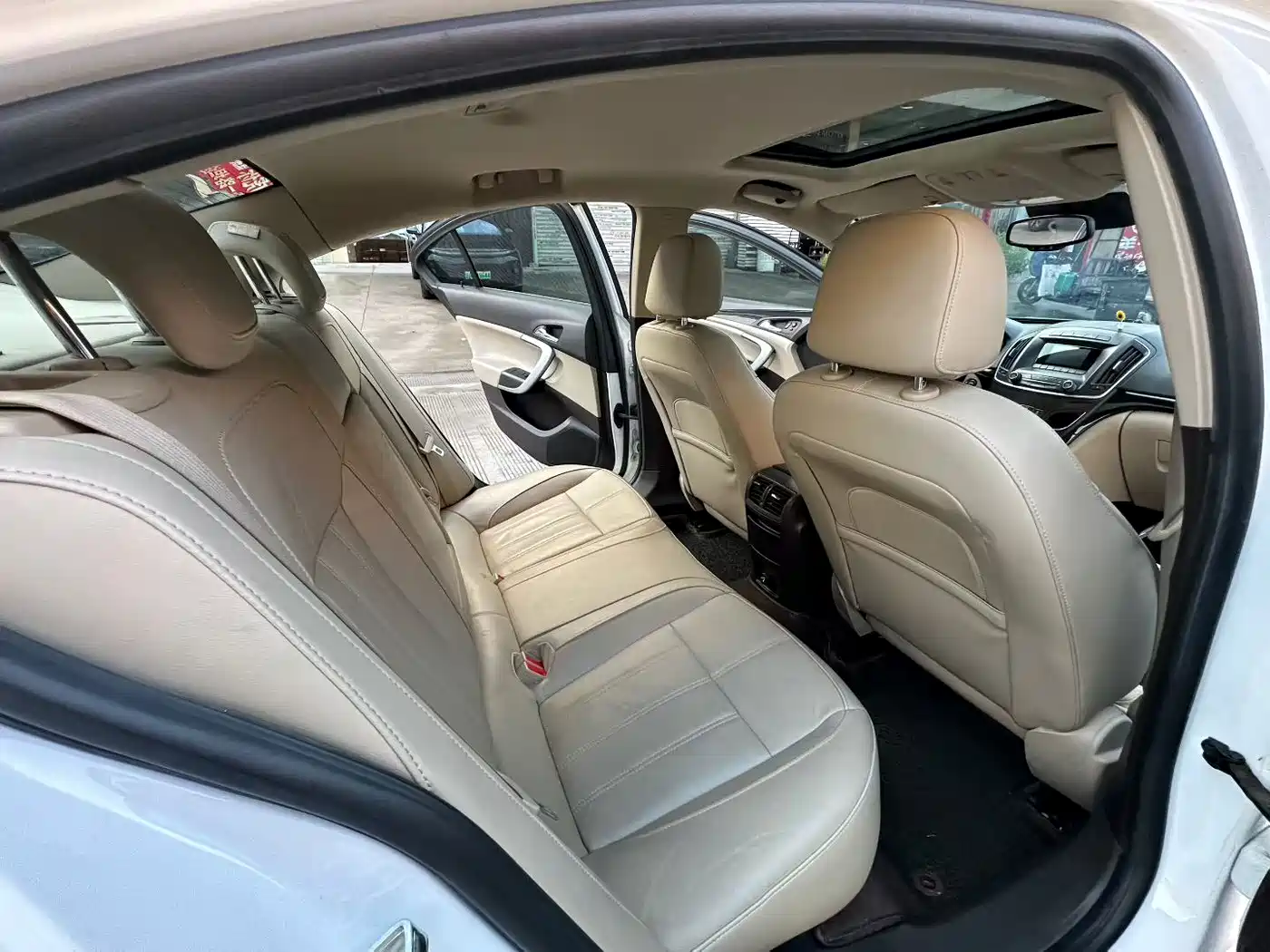 Buick Regal 2015 2.0L Elite Fashion Model фото 8