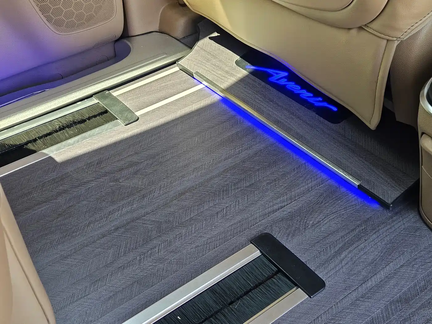 Buick GL8 2018 28T Luxury Model China VI фото 14