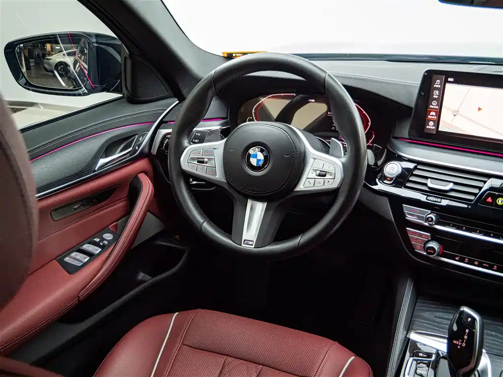BMW 5 Series 2023 530Li Leading M Sport Package фото 28