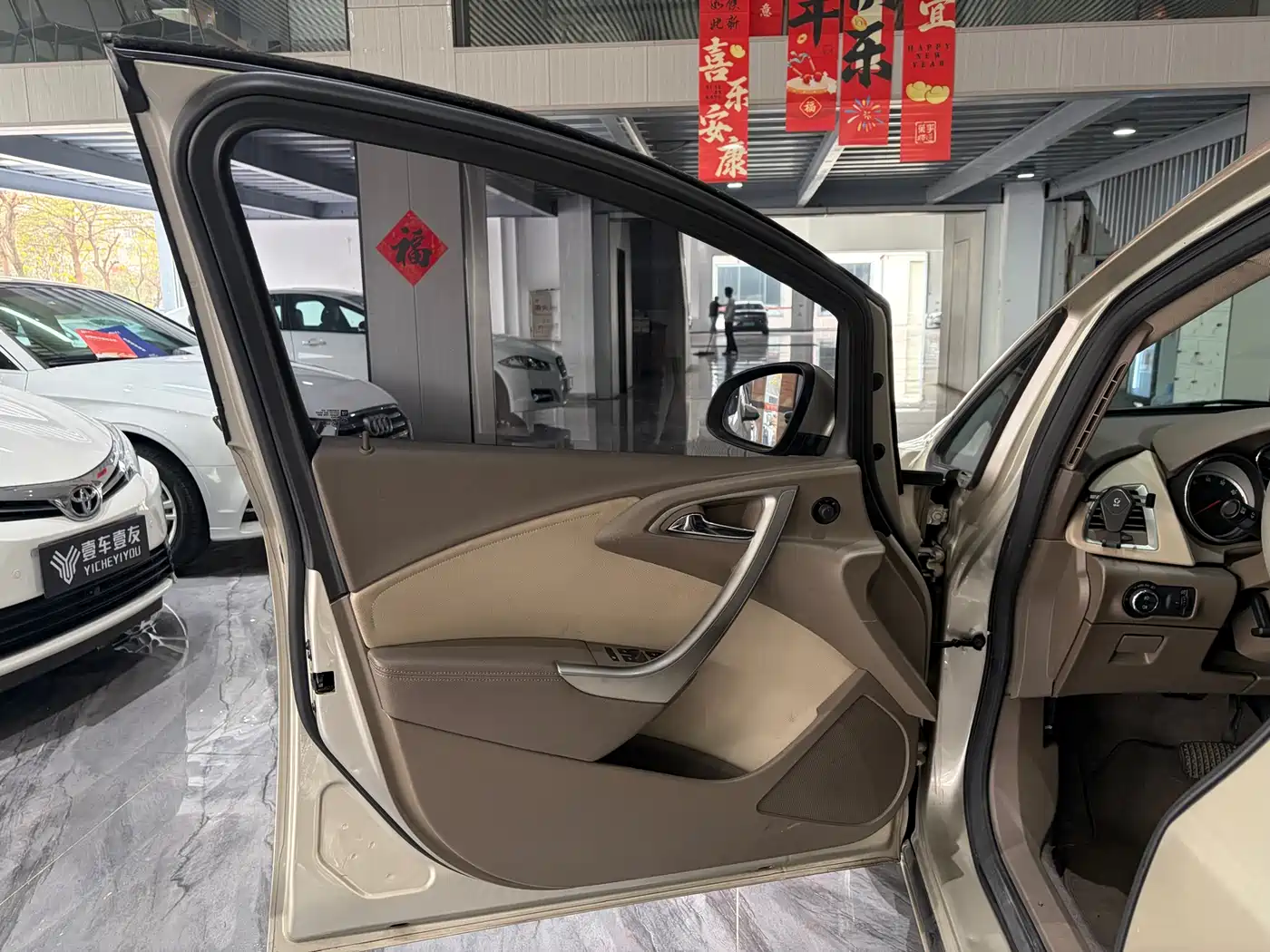 Buick Excelle 2013 GT 1.6L Automatic Fashion Edition фото 7