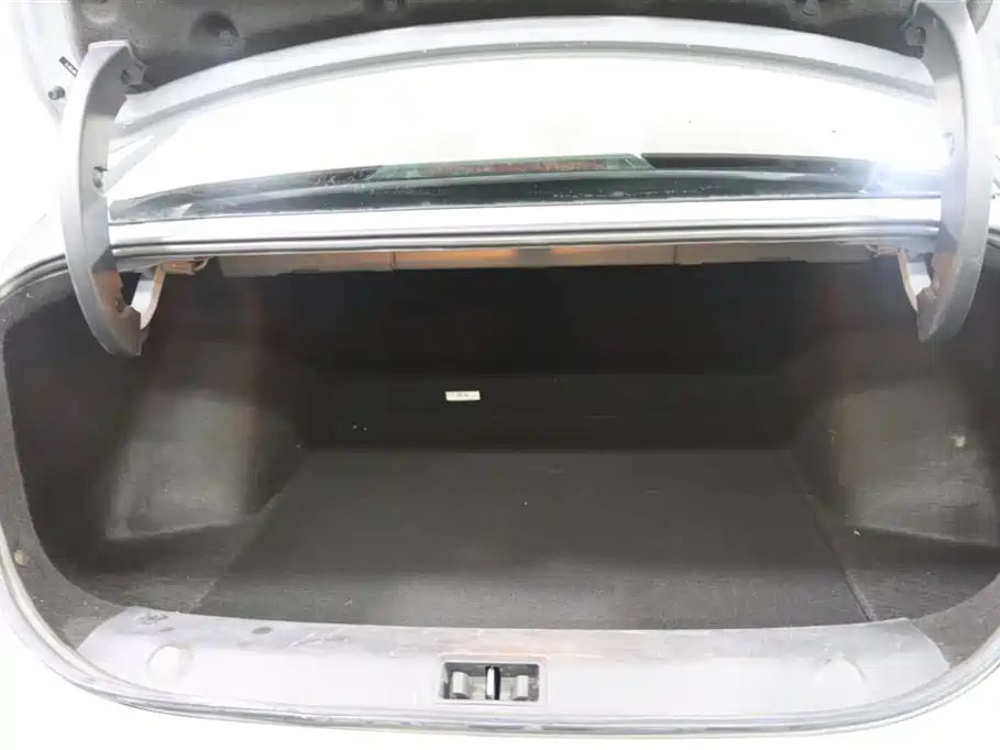 Dongfeng Aeolus Yixuan MAX 2022 2021 1.5T Super Cool Dad Edition