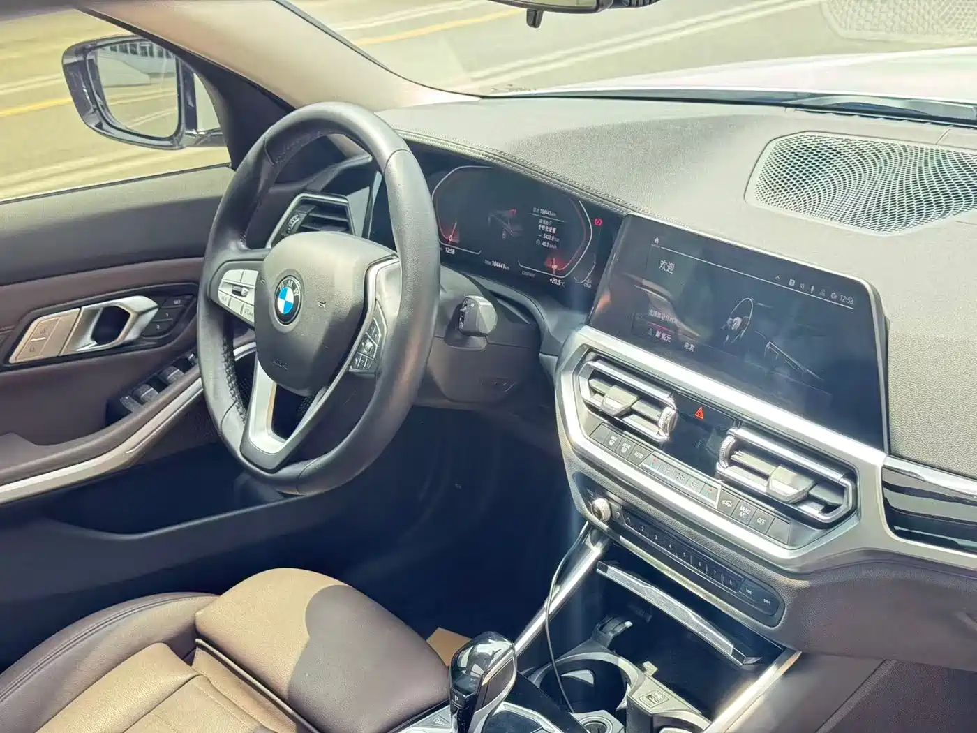 BMW 3 Series 2020 325Li Launch Edition фото 10