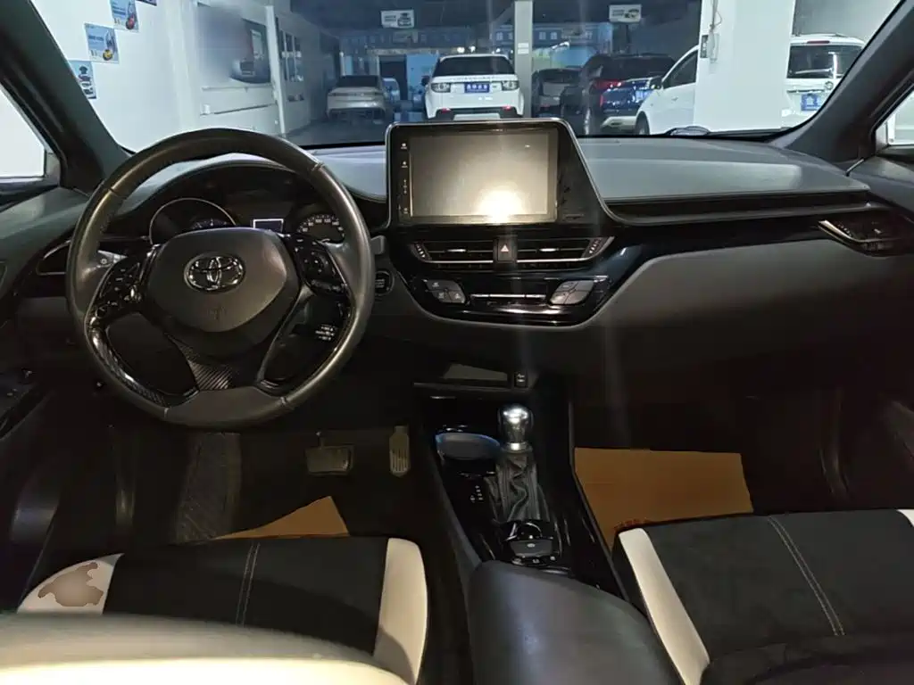 Toyota IZOA 2021 2021 2.0L Yichi SPORT