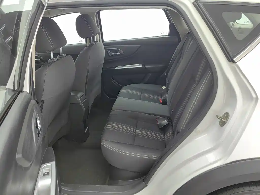 Dongfeng Aeolus Dongfeng Fengshen AX3 2016 2016 1.5L Automatic Trendy Cool Edition