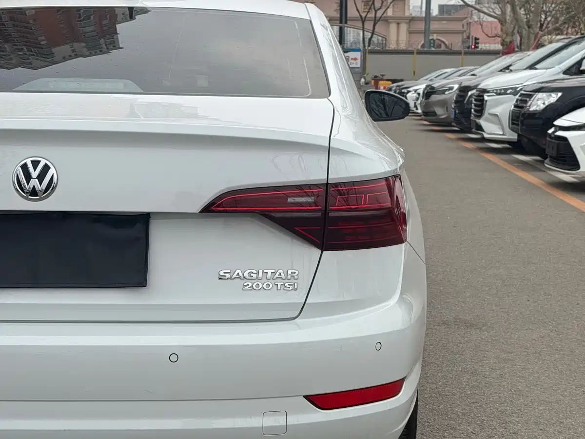 Volkswagen Sagitar 2021 200TSI DSG Comfort Smart Edition фото 15