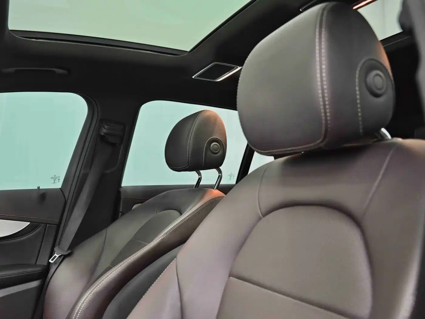 Mercedes-Benz GLC 2020 Facelift GLC 260 L 4MATIC Dynamic фото 31