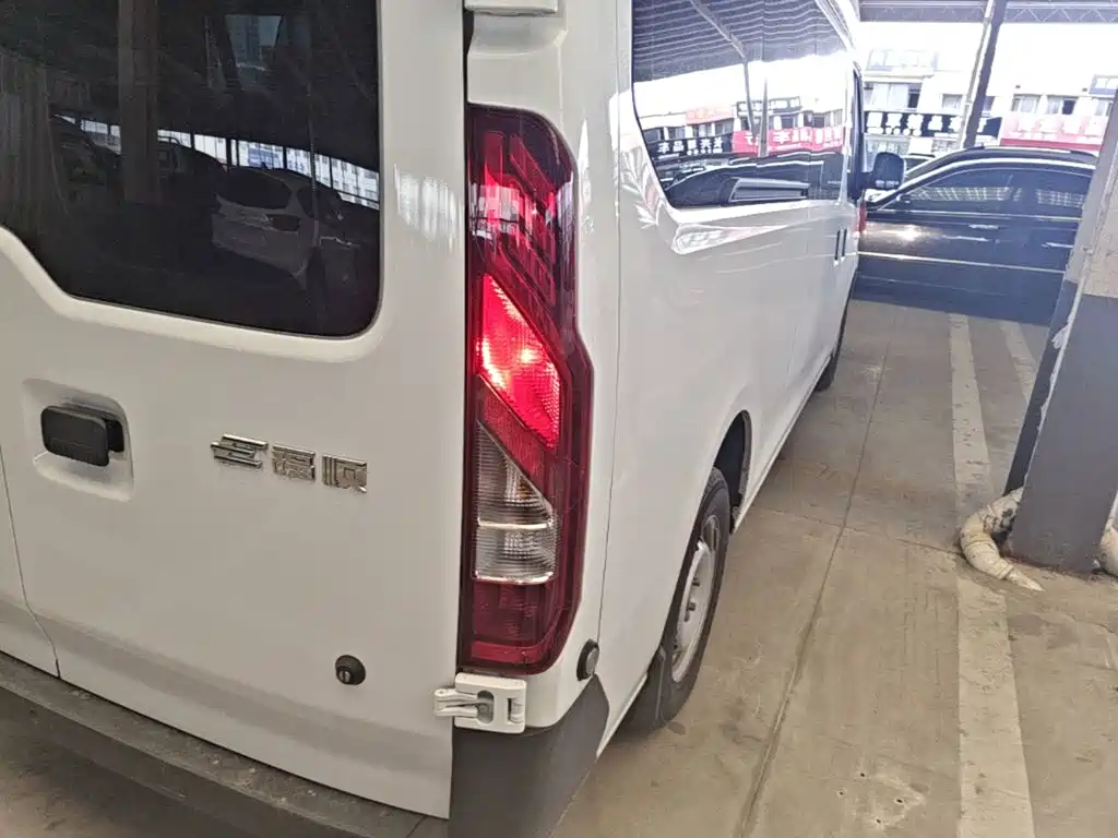 Jiangling E-Fushun 2026 2025 Model Bright Window Version 77kwh Medium Wheelbase Medium Roof