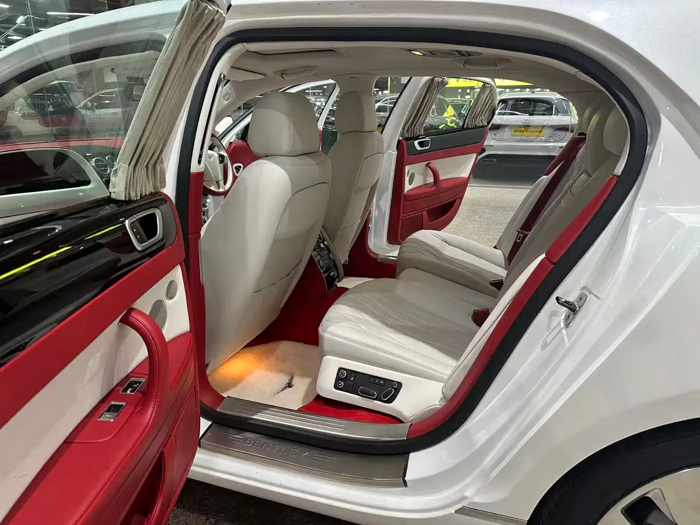 Bentley Flying Spur 2012 2010 6.0T 5-seater Version