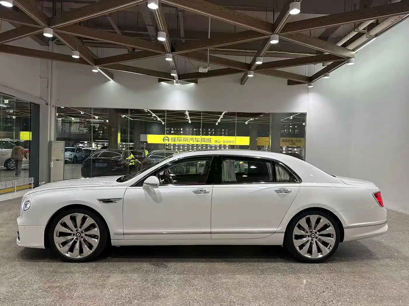 Bentley Flying Spur 2012 2010 6.0T 5-seater Version