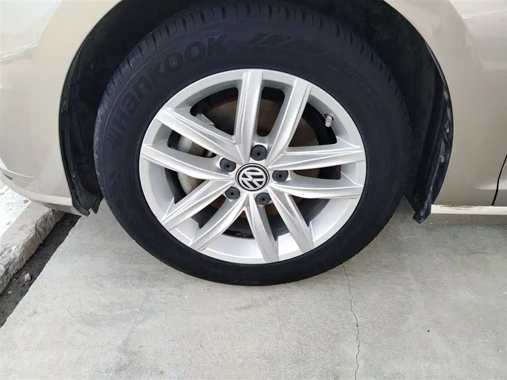 Volkswagen Golf 2018 1.6L Automatic Comfort фото 23