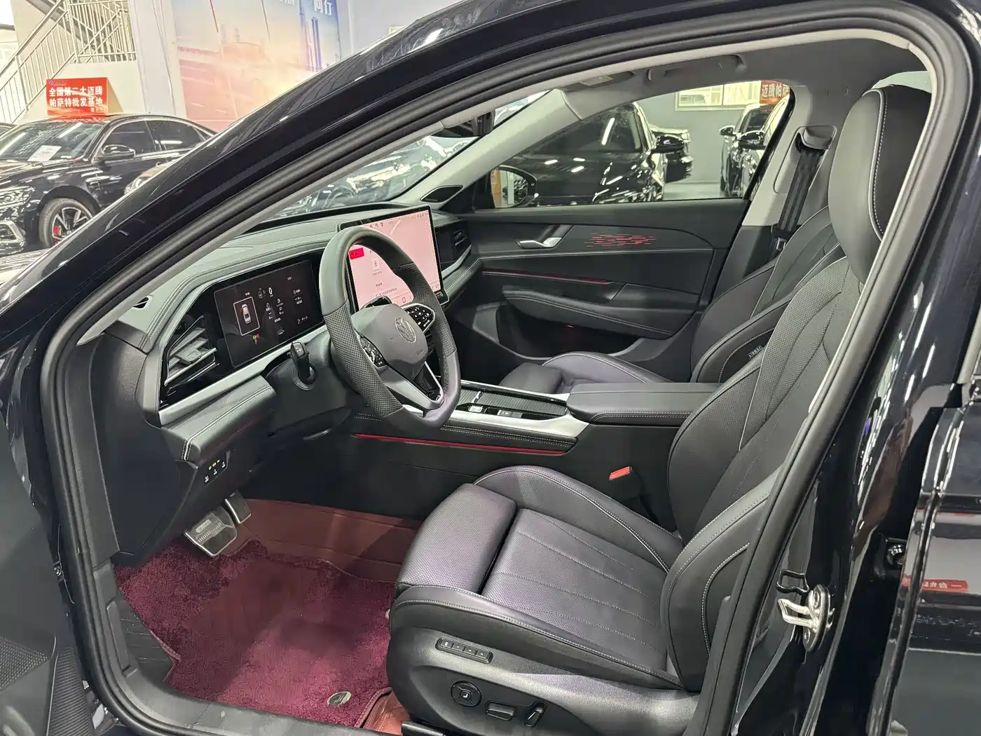 Volkswagen Passat 2025 Model Pro 380TSI Starlight Dragon Edition фото 7