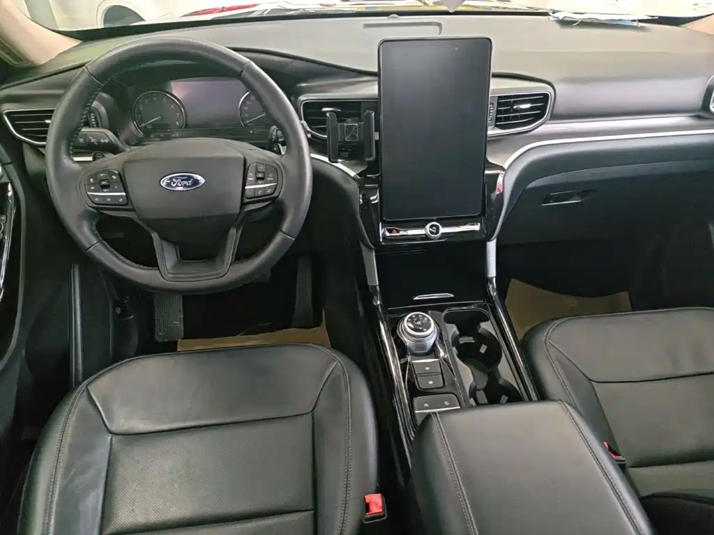 Ford Explorer 2021 2020 EcoBoost 285 RWD Trend Edition 7-Seater