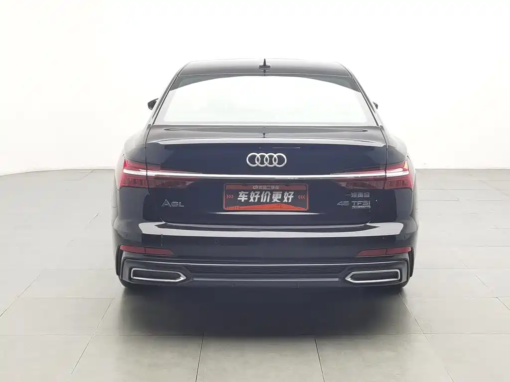 Фото 4 - Audi A6L