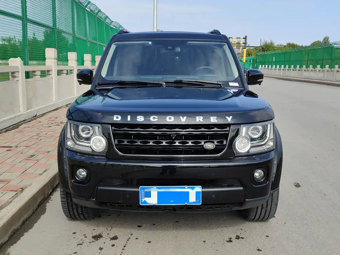 Land Rover Discovery 2016 3.0 SC V6 HSE фото 2