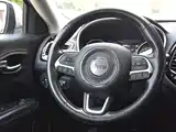 Фото 14 - Jeep Compass