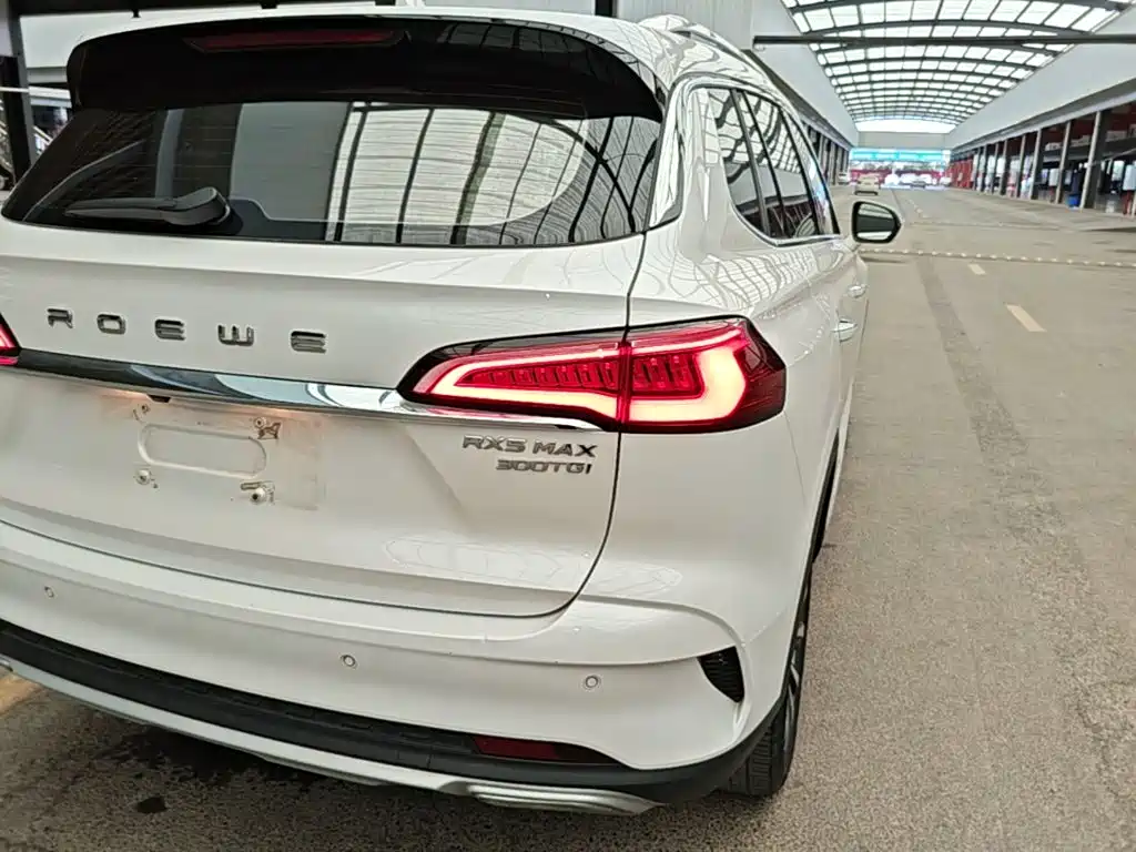 Фото 8 - Roewe RX5 MAX