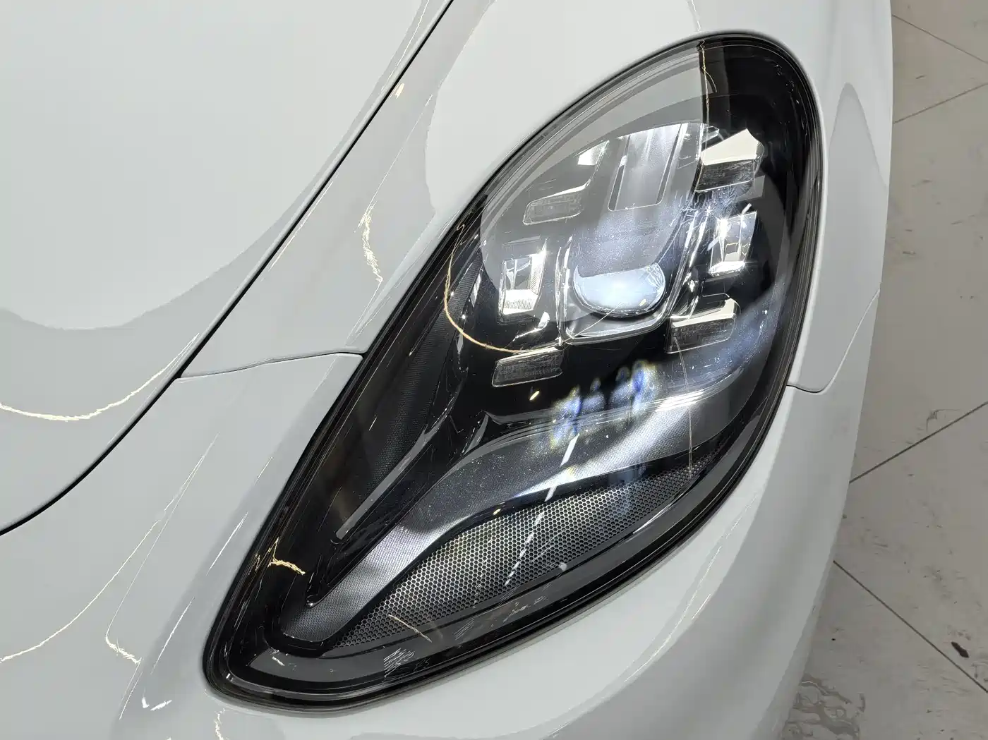 Porsche Panamera 2019 Panamera 4 Executive Long Wheelbase 2.9T фото 3