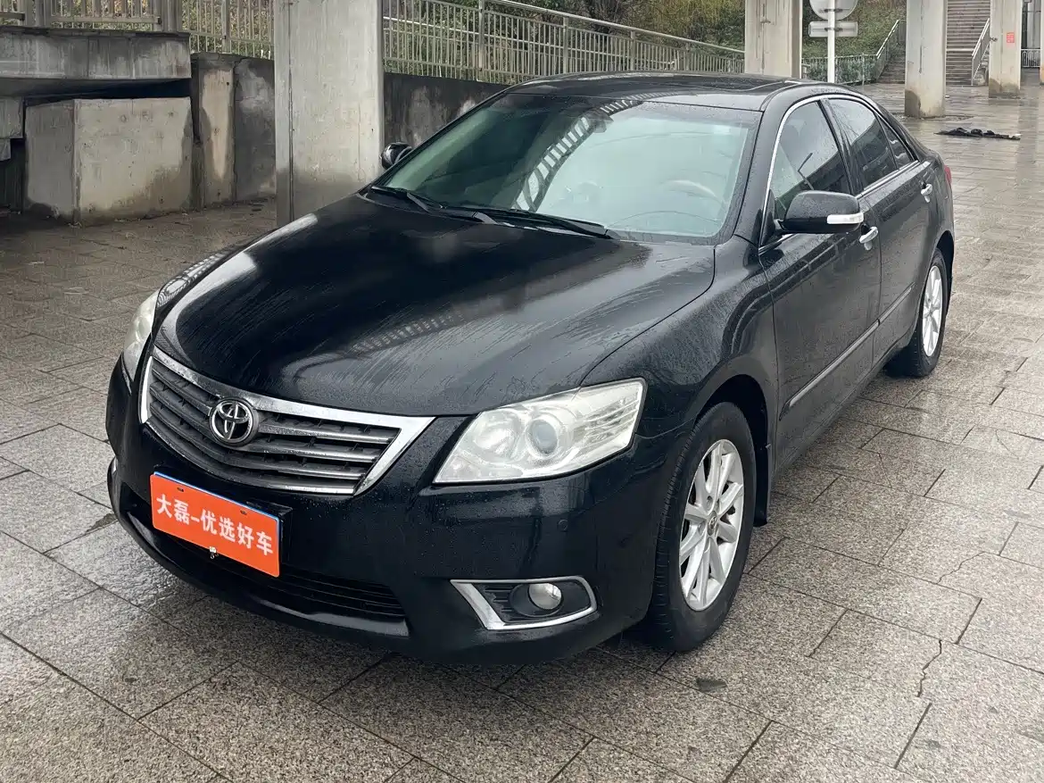 Toyota Camry 2011 240G Classic Anniversary Edition фото 3