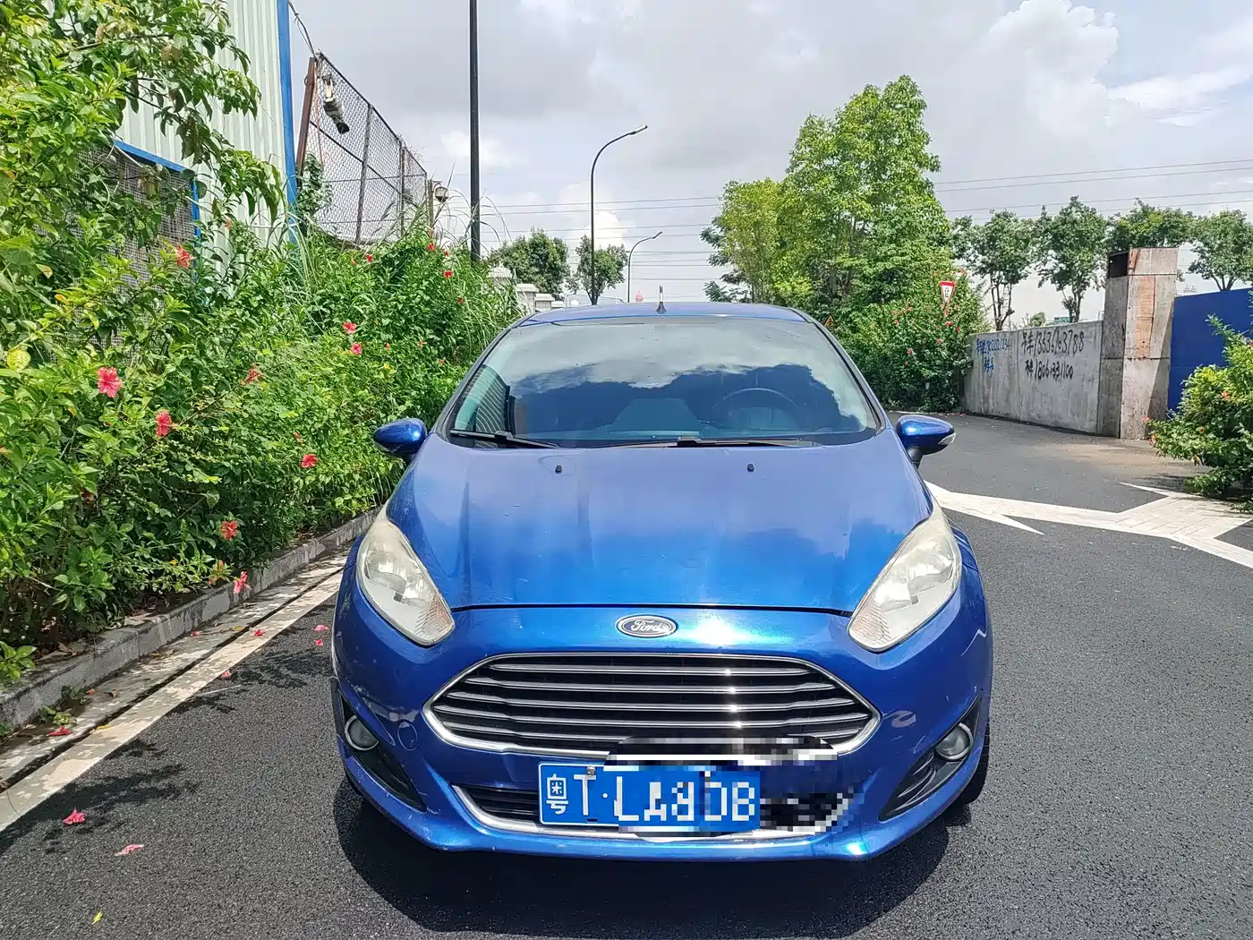 Фото 2 - Ford Fiesta