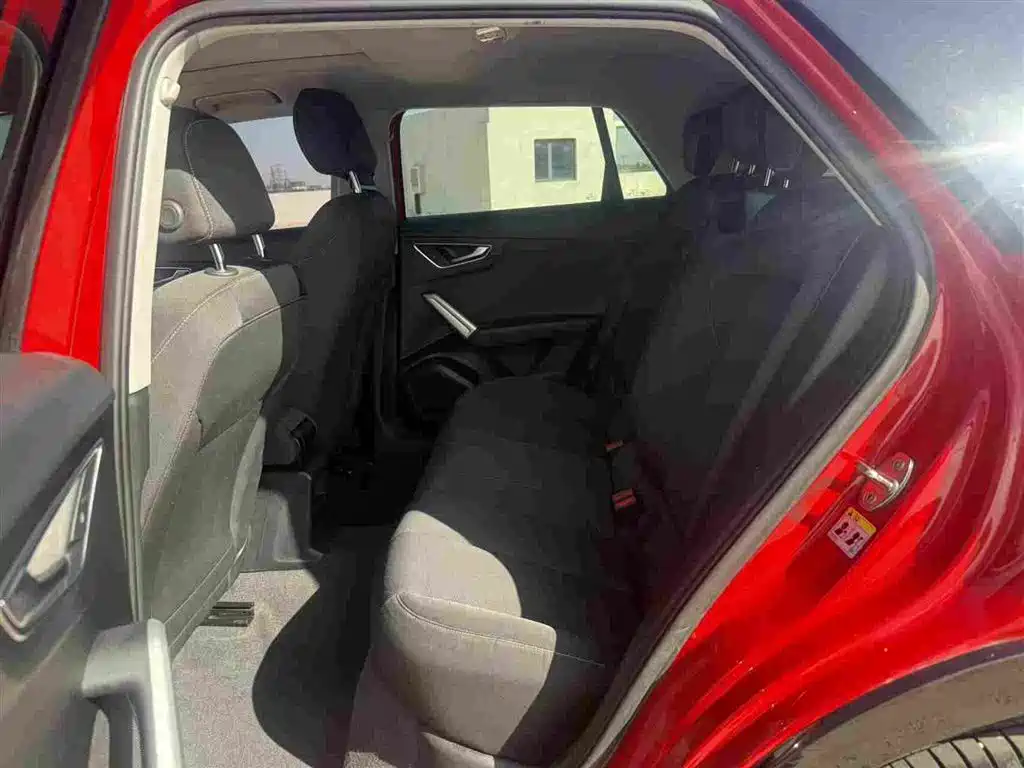 Audi Q2L 2020 35 TFSI Progressive Dynamic Model фото 6