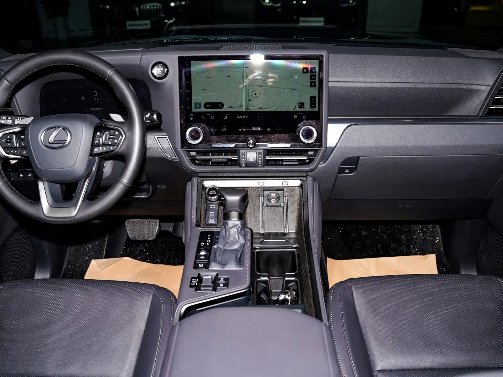 Фото 24 - Lexus GX