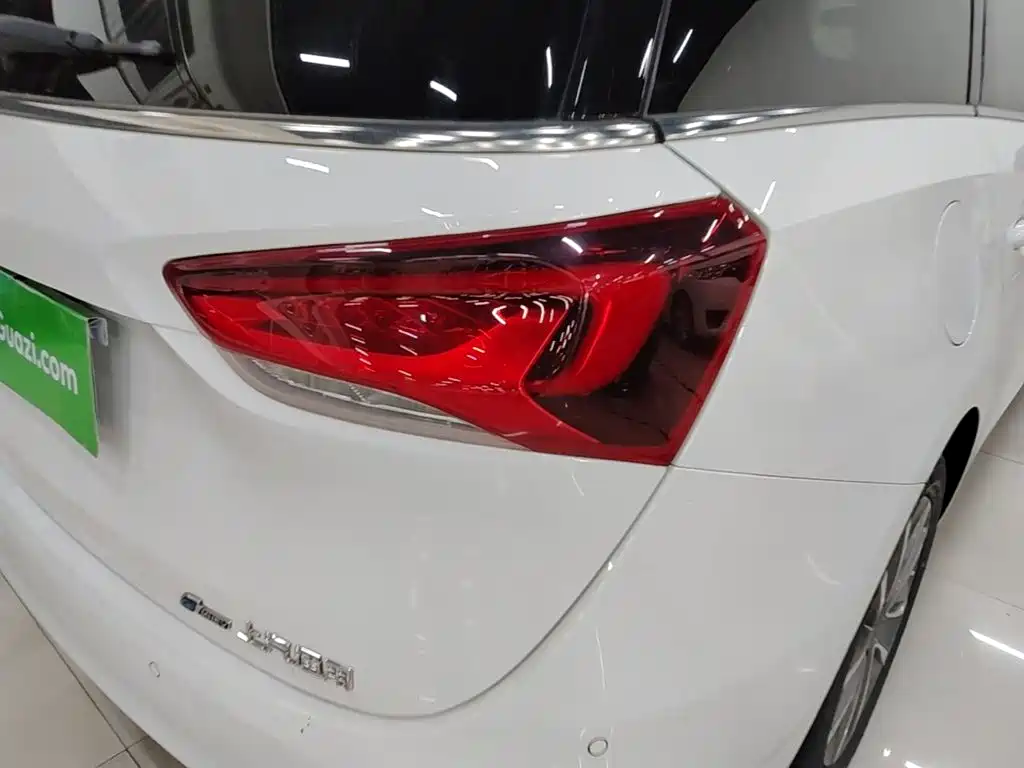 Buick GL6 2023 2021 323T Mild Hybrid Connected Luxury