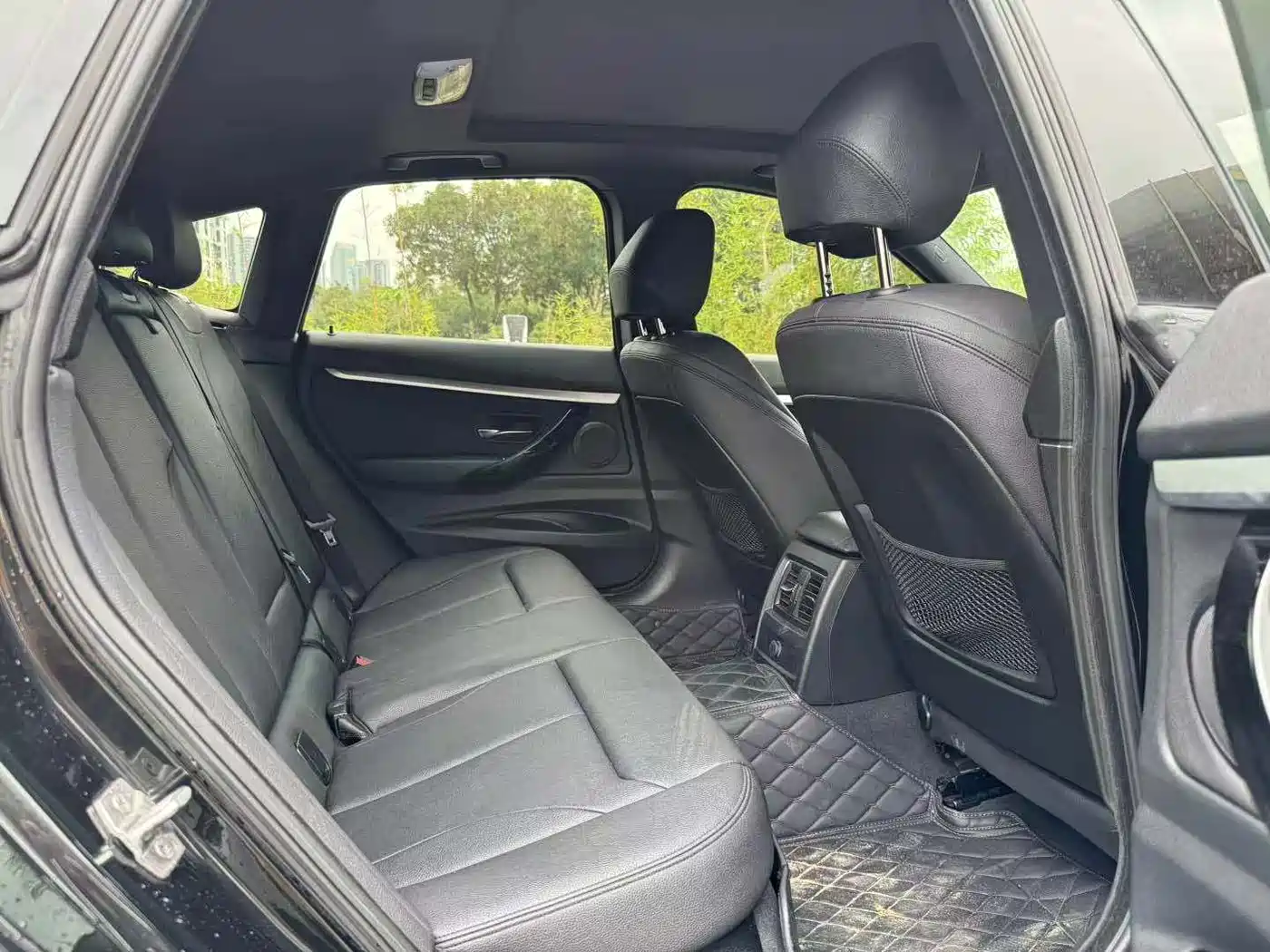 BMW 3 Series GT 2020 320i M Sport Package фото 5