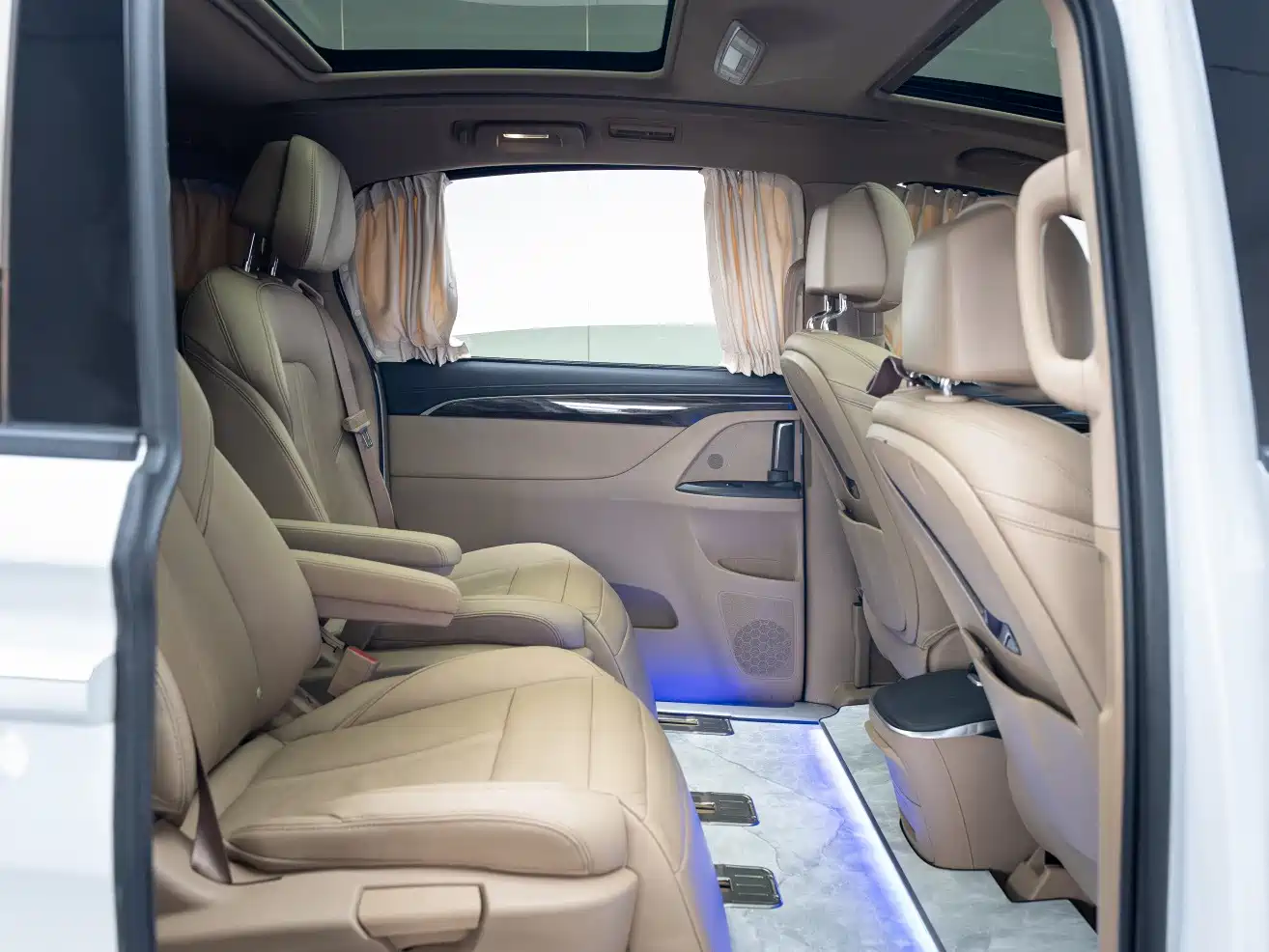 Buick GL8 2017 ES 28T Luxury China V фото 16