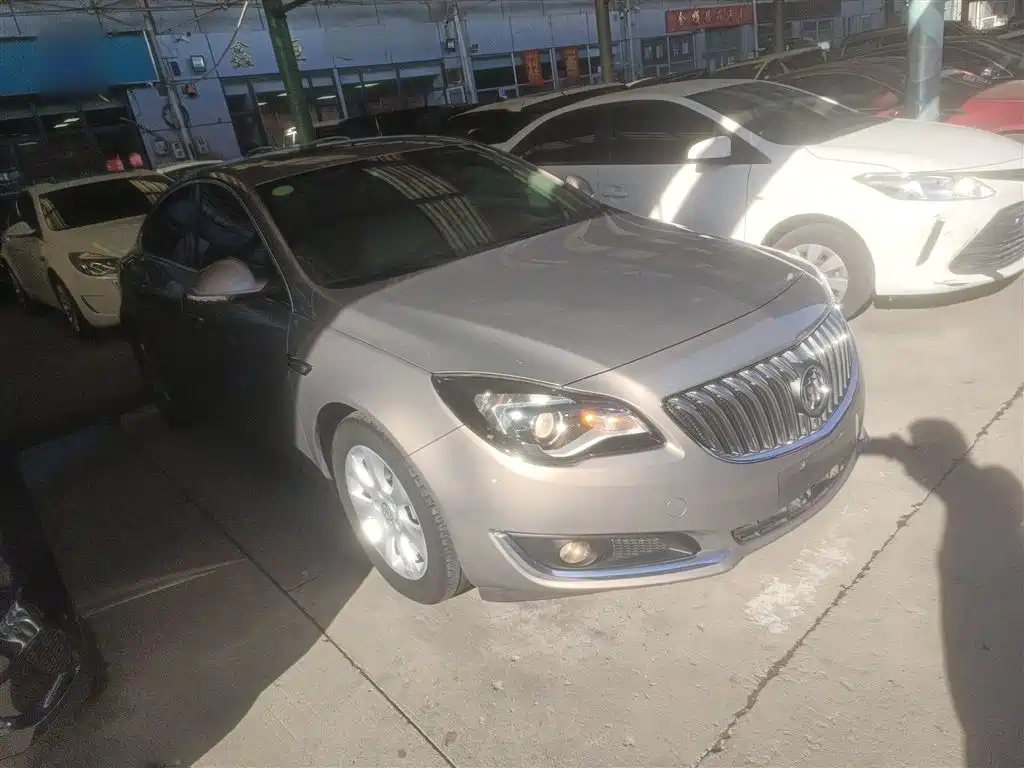 Buick Regal 2015 2.0L Elite Fashion Model фото 22