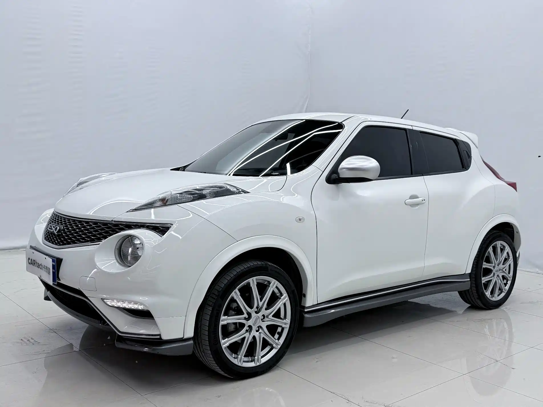 صورة 1 - Infiniti ESQ