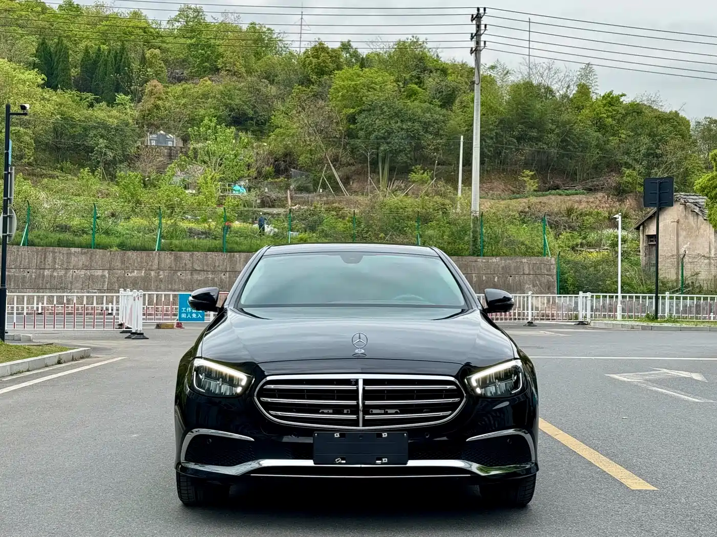  E CLASS