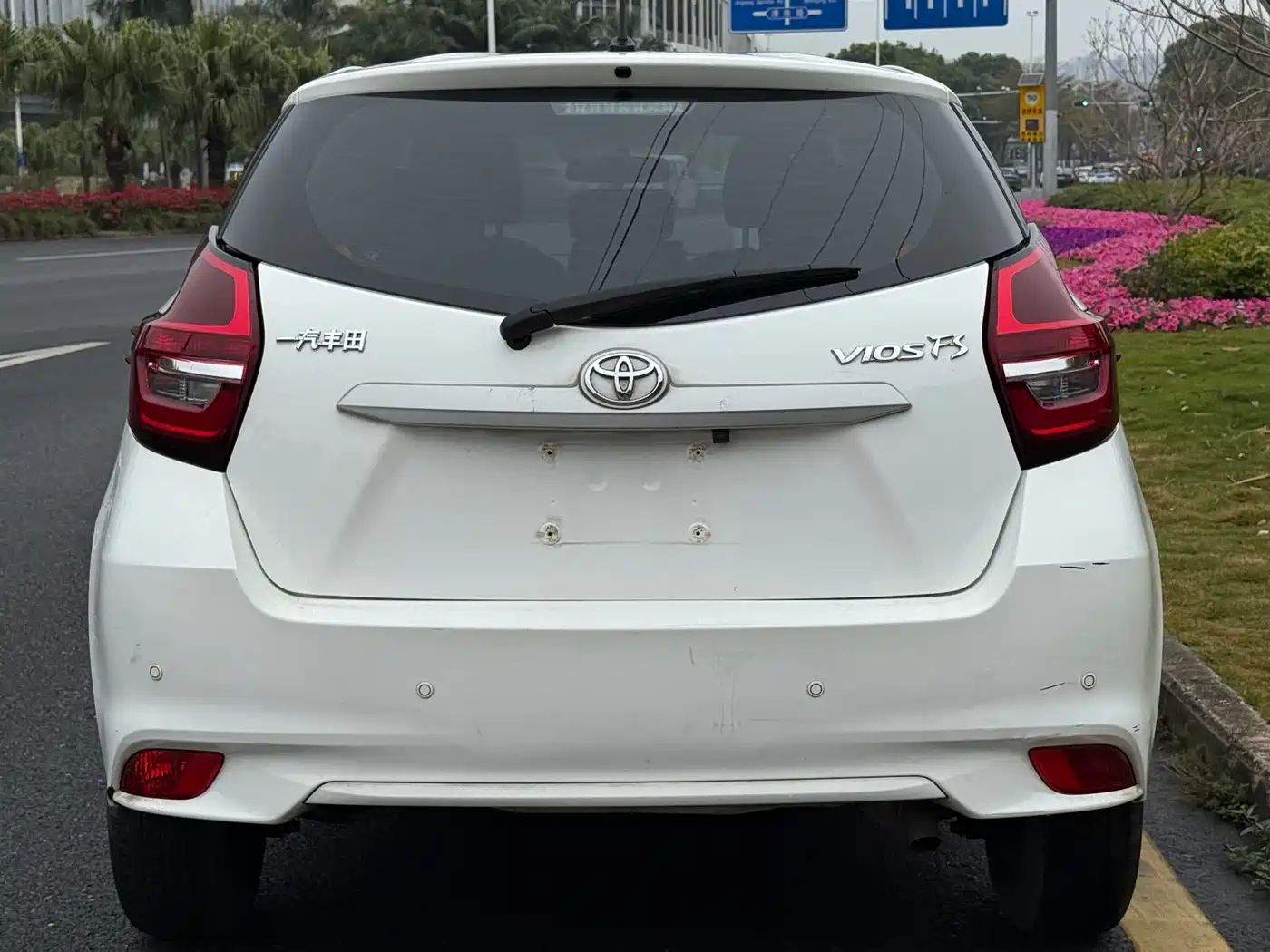 Toyota Vios FS 2021 1.5L CVT Fengchi Edition фото 3