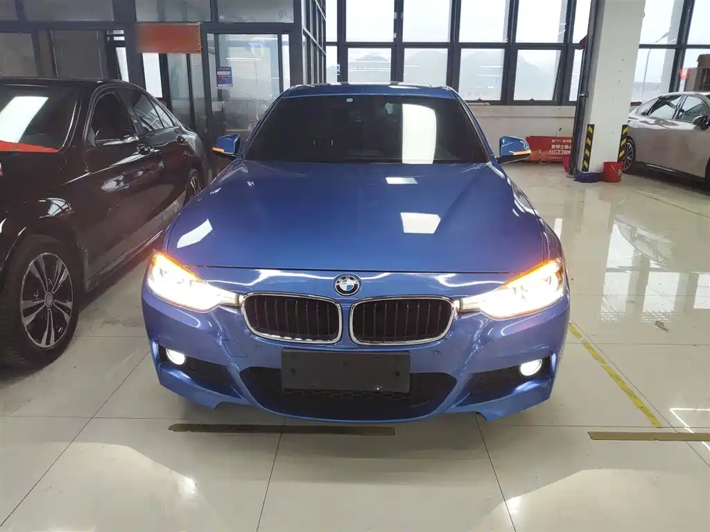 BMW 3 Series 2019 320i M Sport Package фото 3