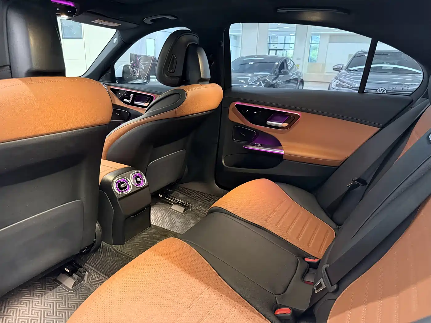 Mercedes-Benz C-Class 2023 C 260 L Sport фото 10
