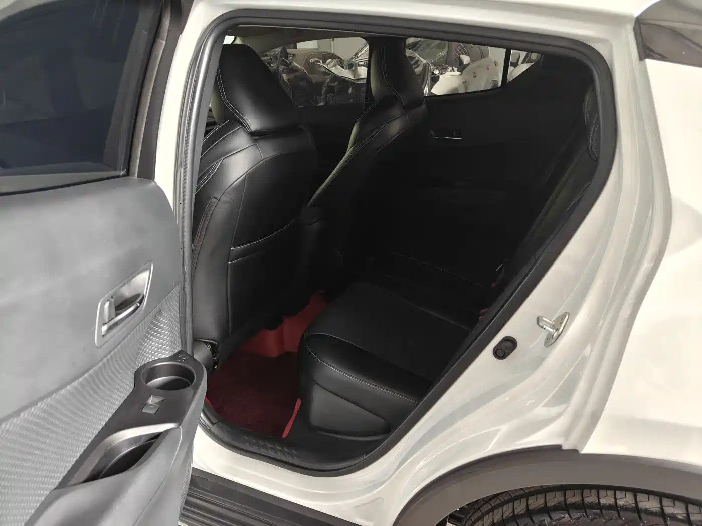 Toyota IZOA 2022 2.0L Yixiang CARE Edition фото 8