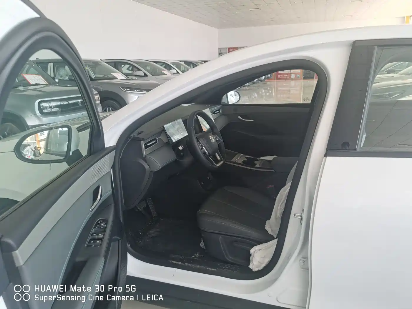 BYD Qin PLUS 2026 DM-i 128KM Progressive фото 11
