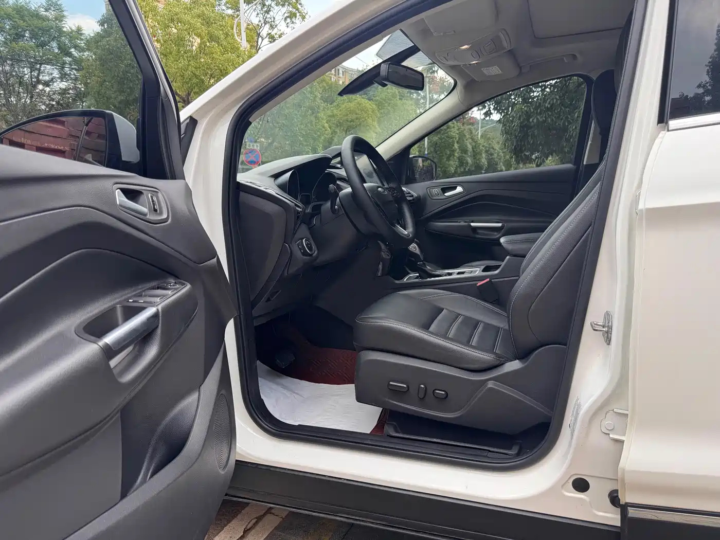 Ford Kuga 2019 2019 EcoBoost 180 FWD Luxury Edition China V