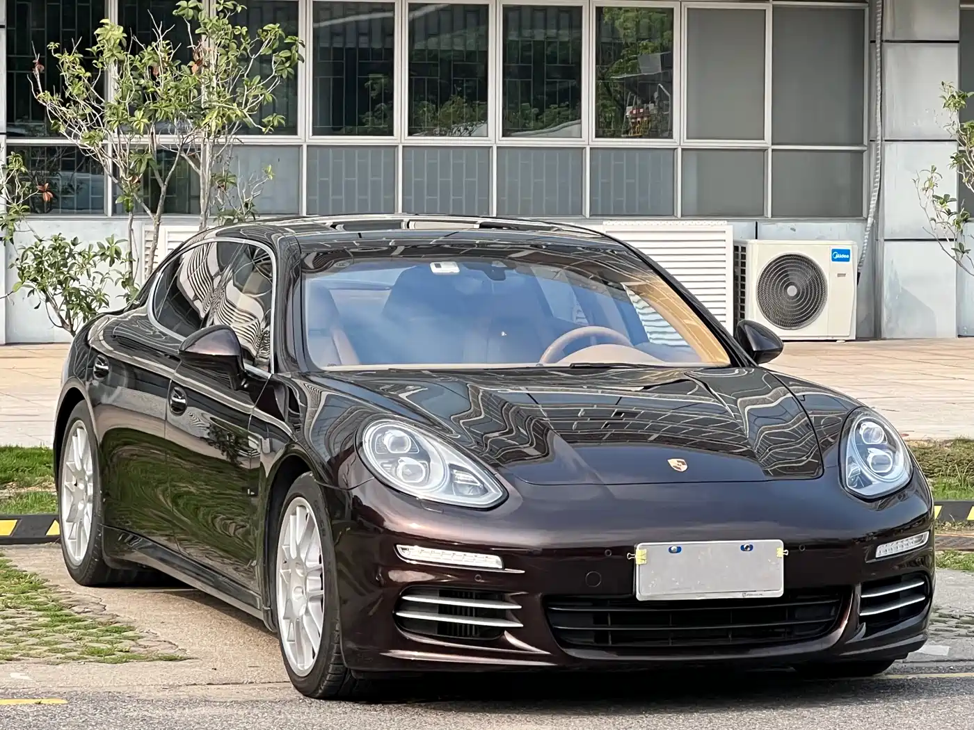 Porsche Panamera 2014 Panamera 4S Sport Edition 3.0T фото 3