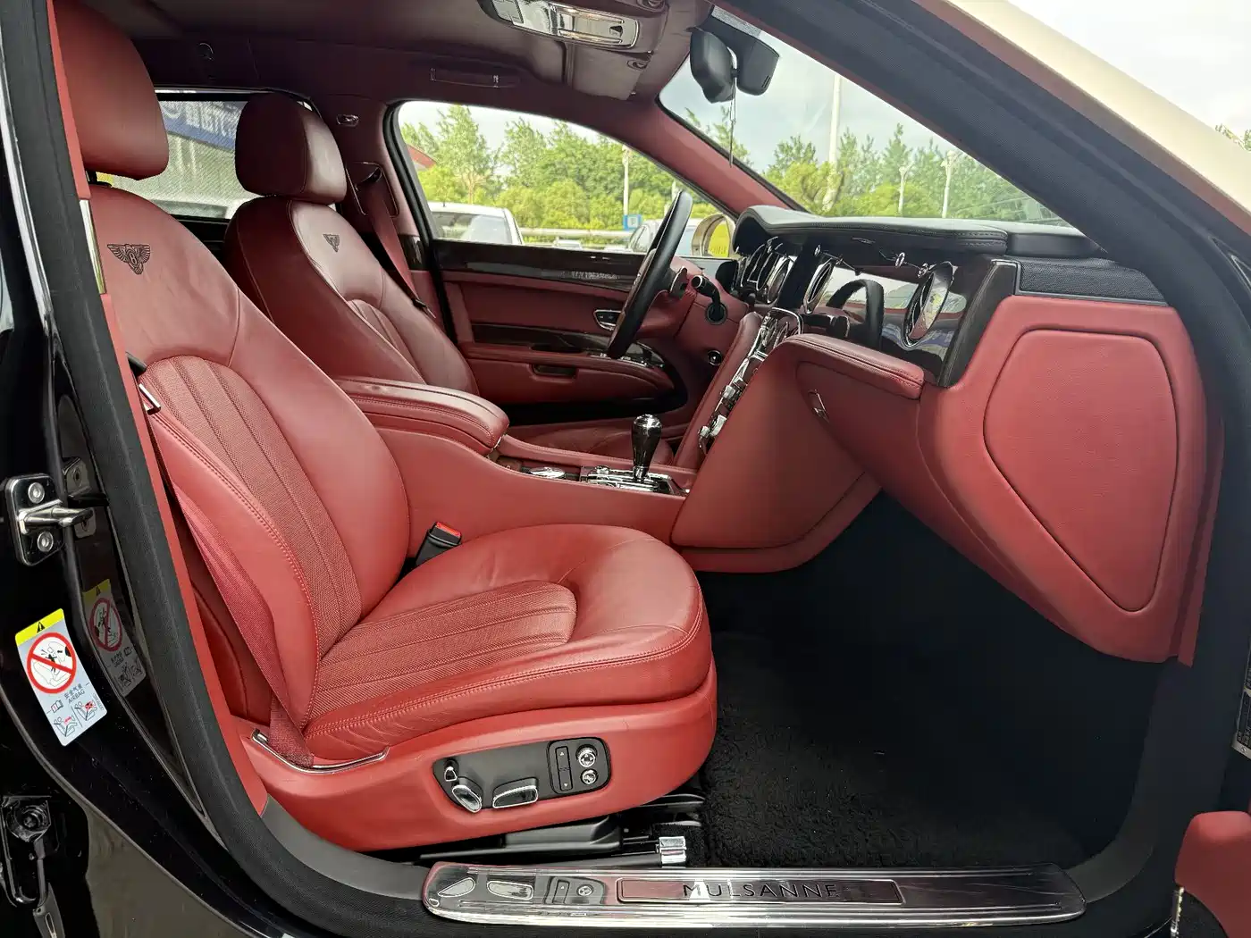 Bentley Mulsanne 2012 Model 6.8T Diamond Jubilee фото 17