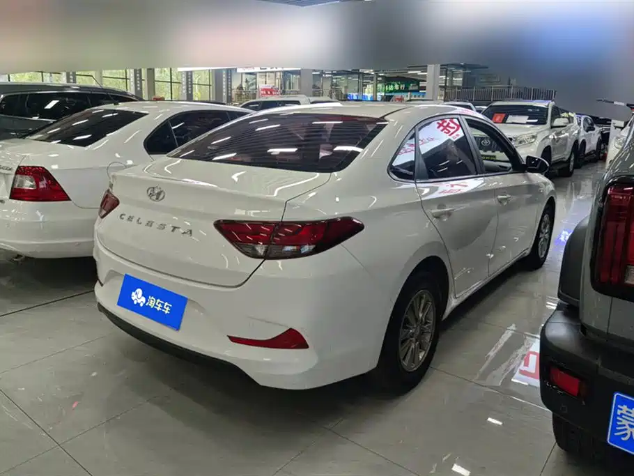 Hyundai Elantra 2018 1.6L Auto Joy GL (China V) фото 3