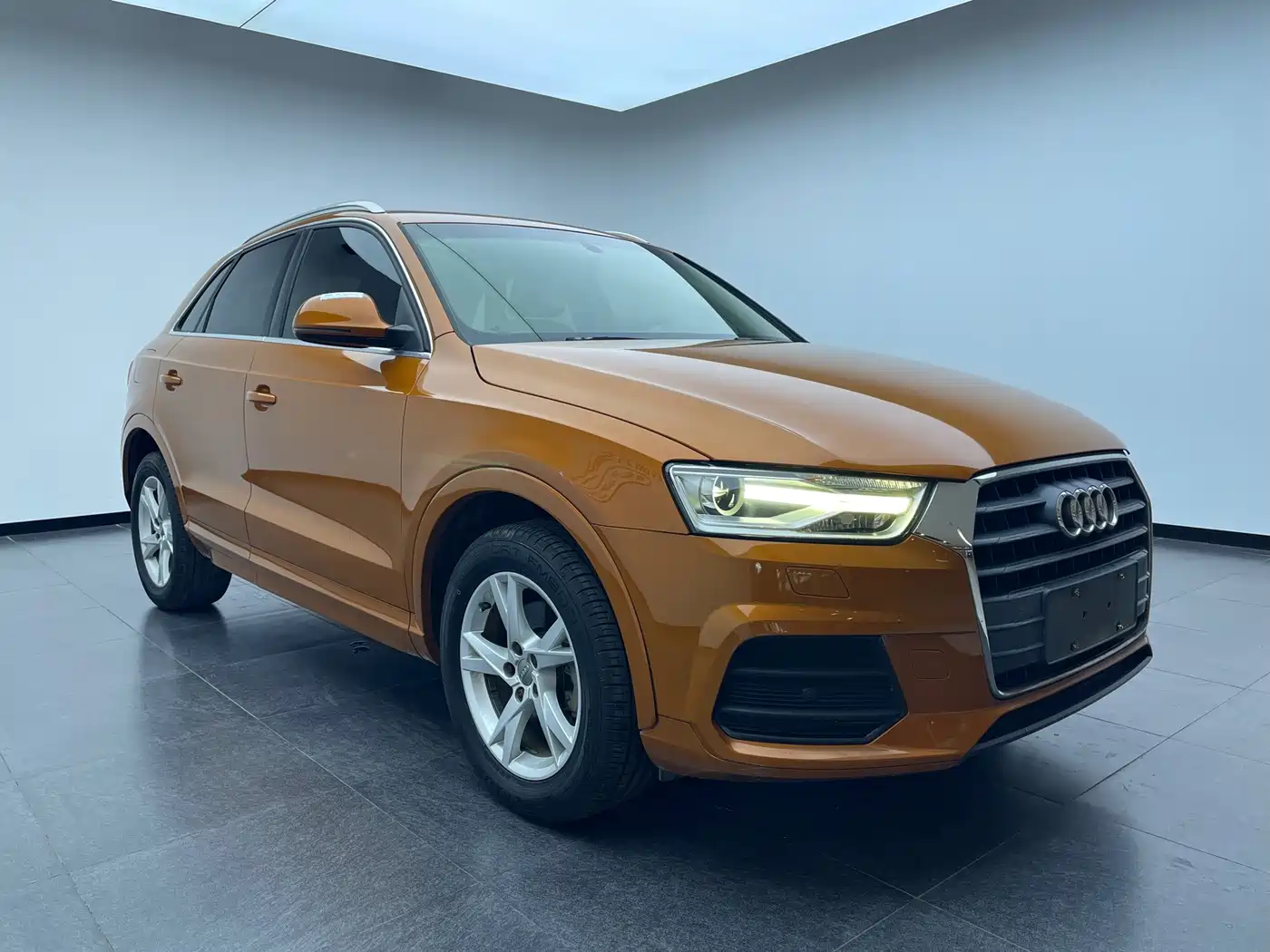 Photo 3 - Audi Q3