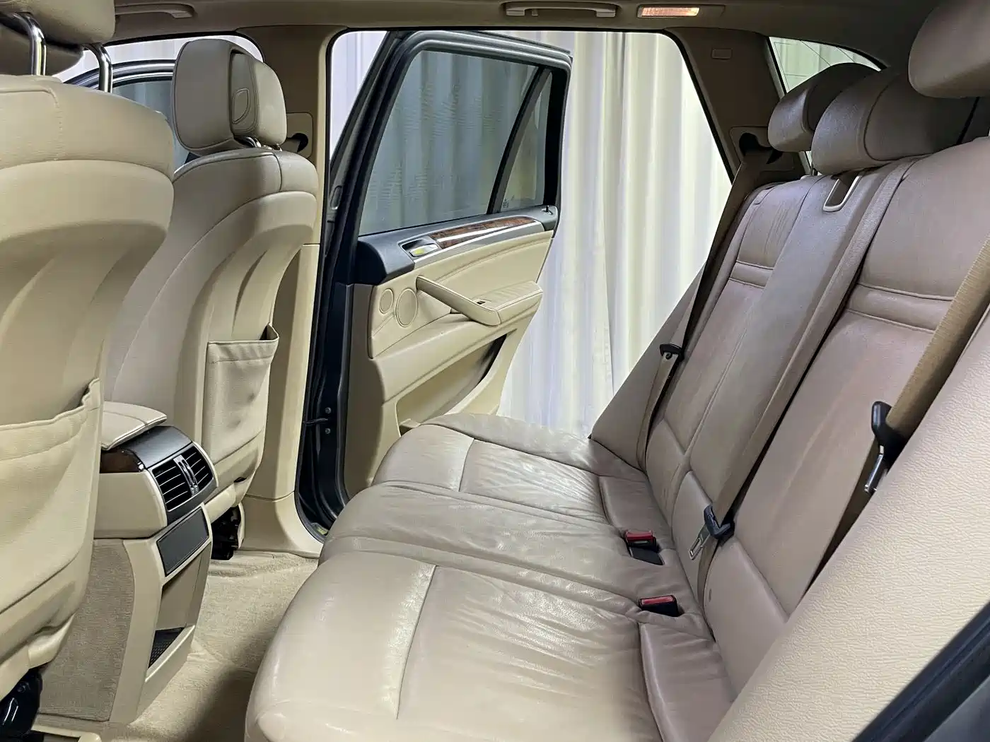 BMW X5 (Import) 2011 xDrive35i Leading Edition фото 29