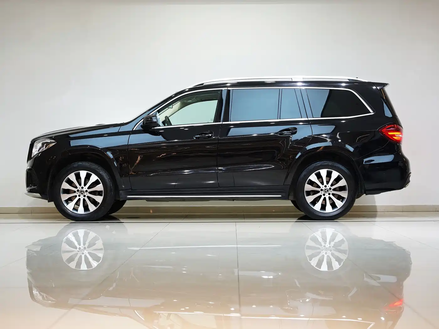 Mercedes-Benz GLS 2017 GLS 400 4MATIC Dynamic фото 5