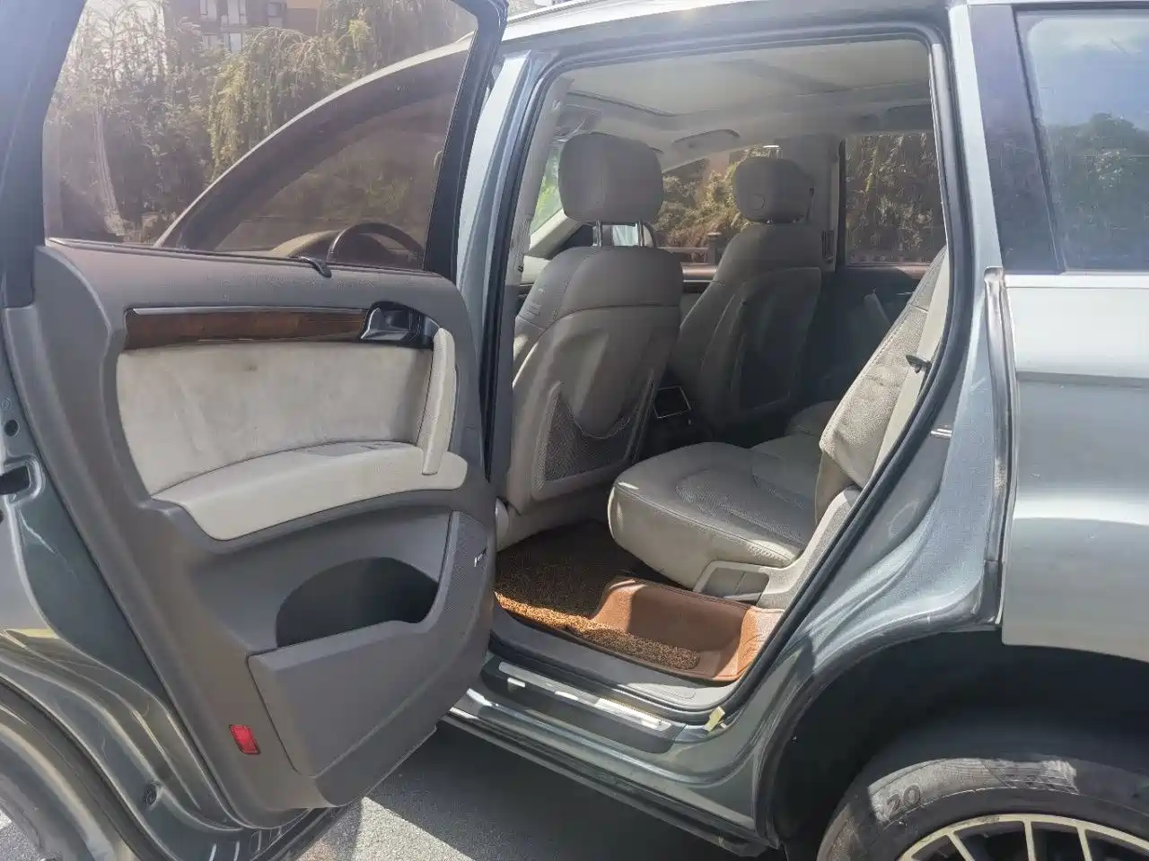 Audi Q7 2010 3.6 FSI Technology Sport Limited Edition фото 5