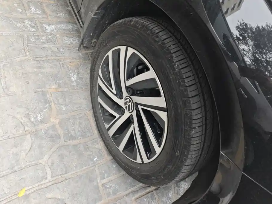Фото 6 - Volkswagen Lavida